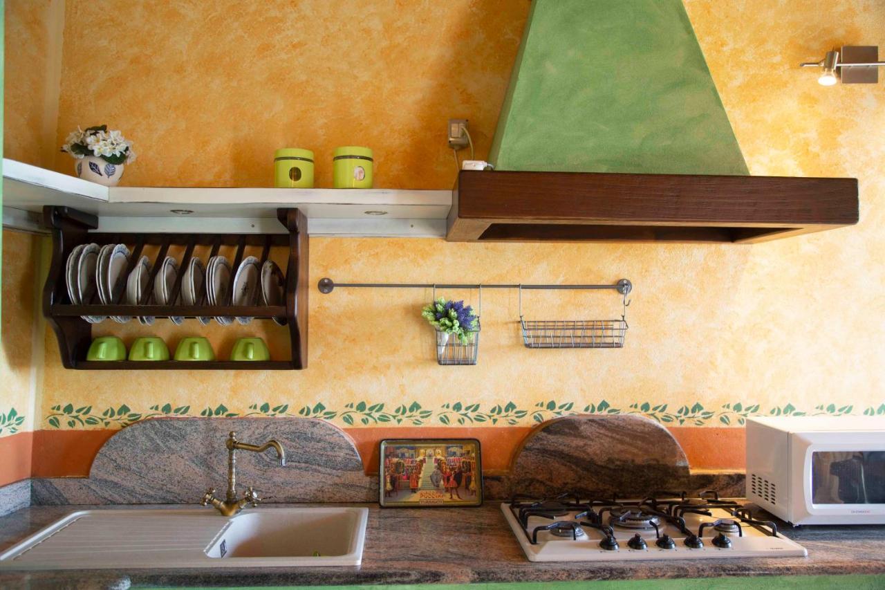 Casa Vacanze Le Tre Casette أَميليا المظهر الخارجي الصورة