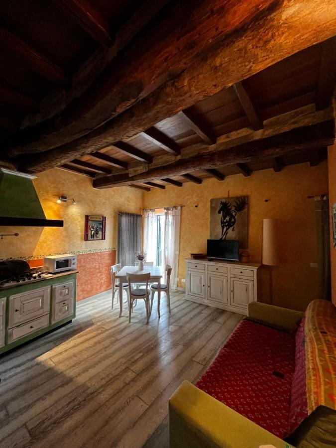 Casa Vacanze Le Tre Casette أَميليا المظهر الخارجي الصورة